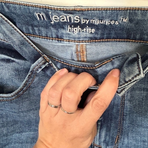 M jeans by Maurice’s high rose stretchy jeggings medium raw hem line distressed - Picture 8 of 9